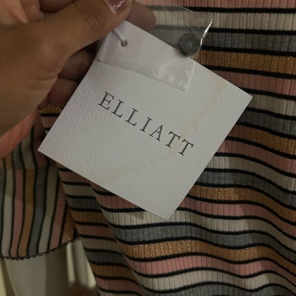 ELLIATT Womens Winona Dress Size Medium
Multistripe Metallic - Picture 6 of 10
